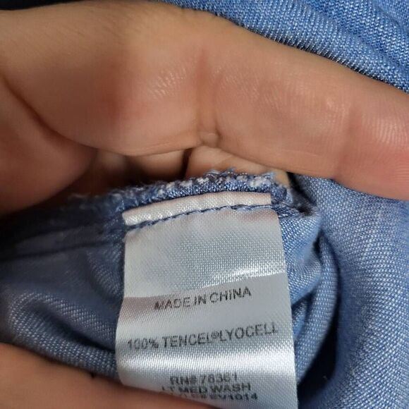 Elliott & Vine Blue Tiered Chambray Tencel Pearl Bell Sleeves Dress Size 3X - Picture 9 of 9